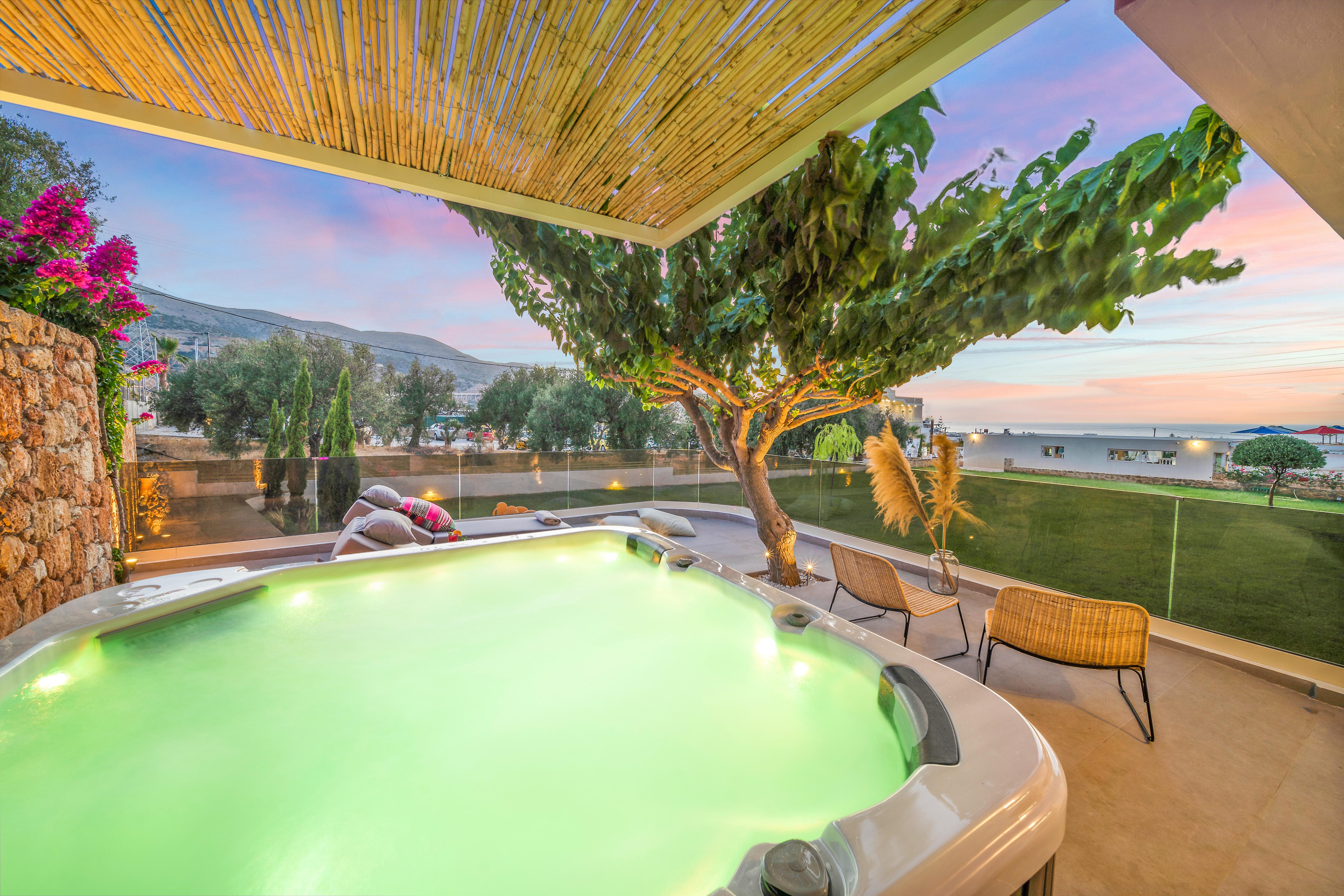 Notos Heights Hotel & Suites Малиа Екстериор снимка